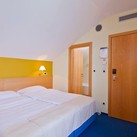 גראדאץ Hotel Saudade מראה חיצוני תמונה