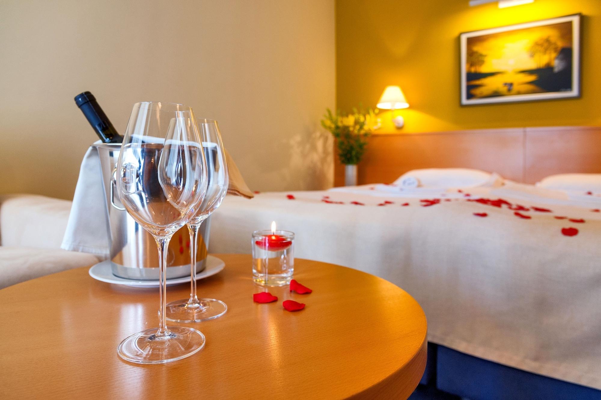 גראדאץ Hotel Saudade מראה חיצוני תמונה